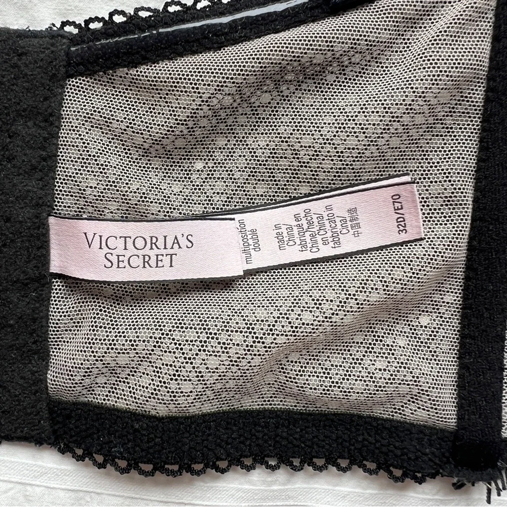 Victoria's Secret Dream Angels Lined Multi-Way Mini Lace Bustier in Black, 32D - Picture 9 of 14